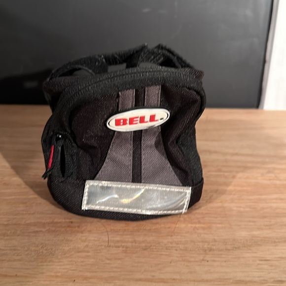 New On gaurd bike/scooterter lock and new w/o tags Bell bicycle bag - Picture 4 of 8